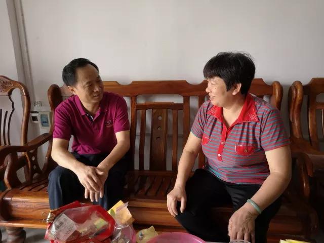 崇敬勞模，關愛走訪暖人心