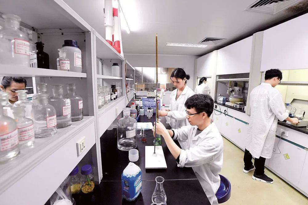 64歲仍堅守一線，梧州這個為“產(chǎn)品質(zhì)量和榮譽而戰(zhàn)”的團(tuán)隊獲國家級榮譽