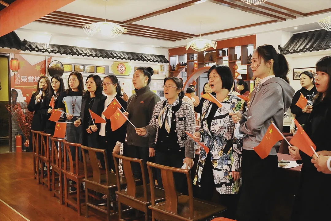 歡慶“三八”節(jié)：三月春光美，我們這樣過