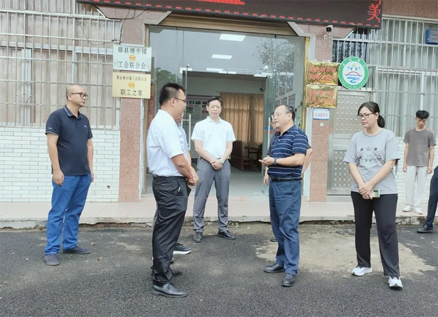 市總工會(huì)調(diào)研組到縣（市、區(qū)） 開展基層工會(huì)組織建設(shè)工作調(diào)研