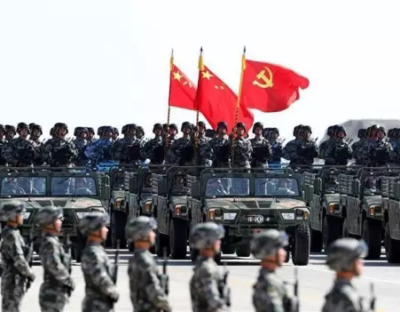 今天八一，致敬中國(guó)軍人！
