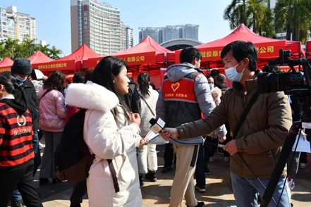 1月31日，梧州市大型戶外招聘活動繼續(xù)進行丨“‘就’在梧州 前‘兔’似錦”春風(fēng)行動專項招聘會等你來